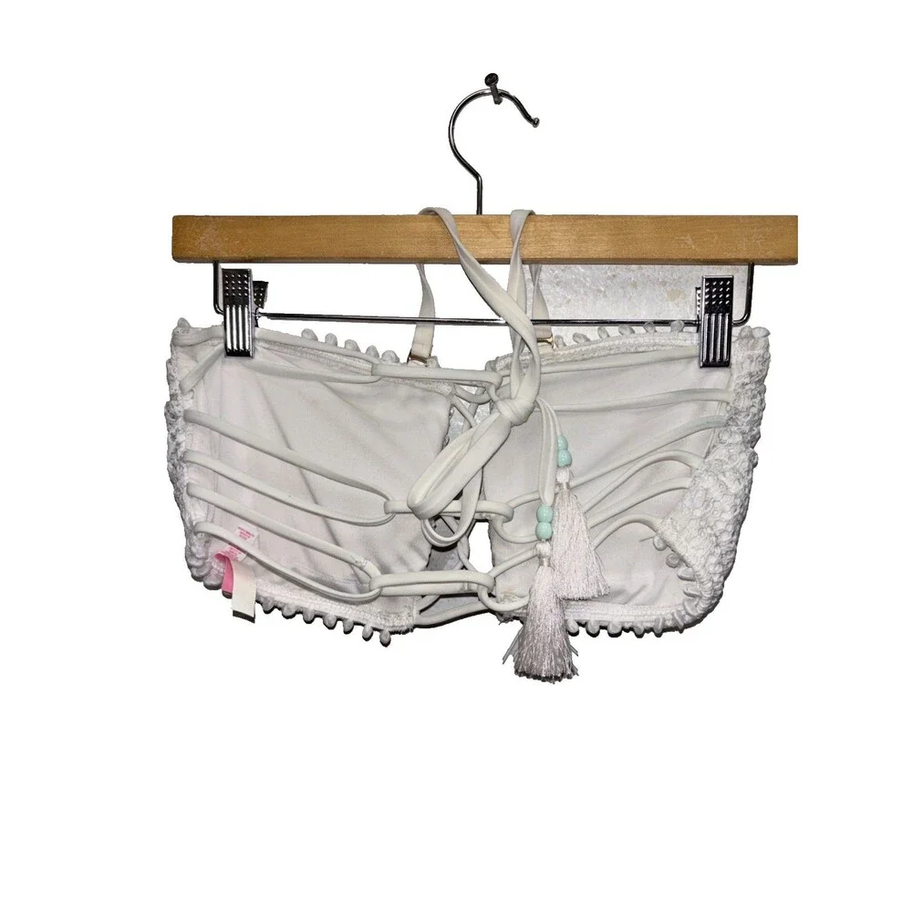 Victoria’s Secret White Lace Bikini Top L Open Back Removable Halter Strap Pads